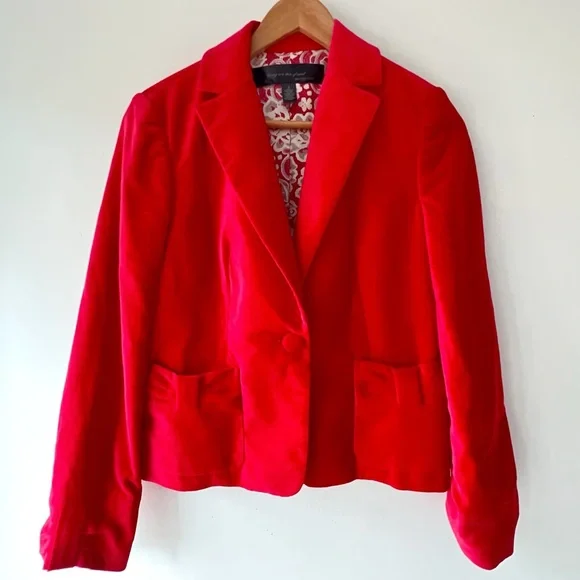 Apostrophe Luxury Is A State of Mind
Red Notch Lapel Lined Blazer Women’s 6 - Picture 2 of 12